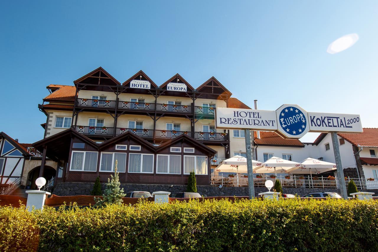 Hotel Europa Kokeltal Fehéregyháza Kültér fotó