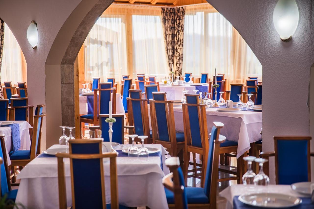 Hotel Europa Kokeltal Fehéregyháza Kültér fotó