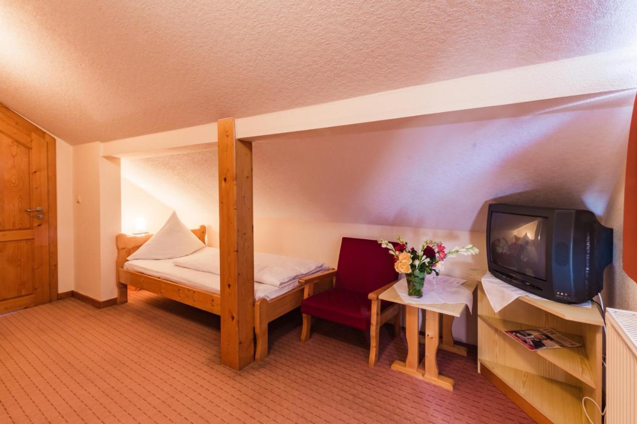 Hotel Europa Kokeltal Fehéregyháza Kültér fotó
